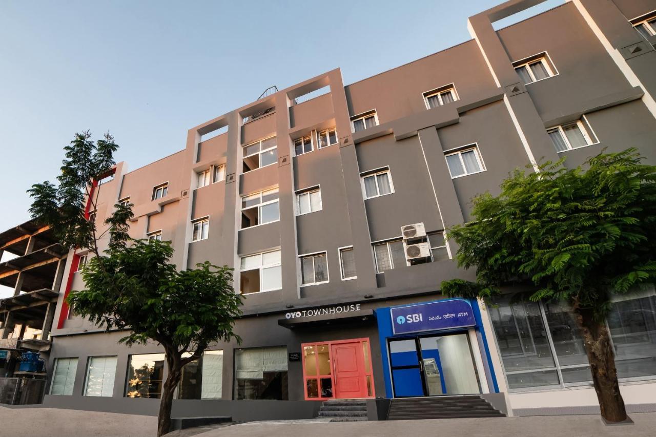 Hotel Townhouse Ss Aero Prime Shamshabad Exterior foto