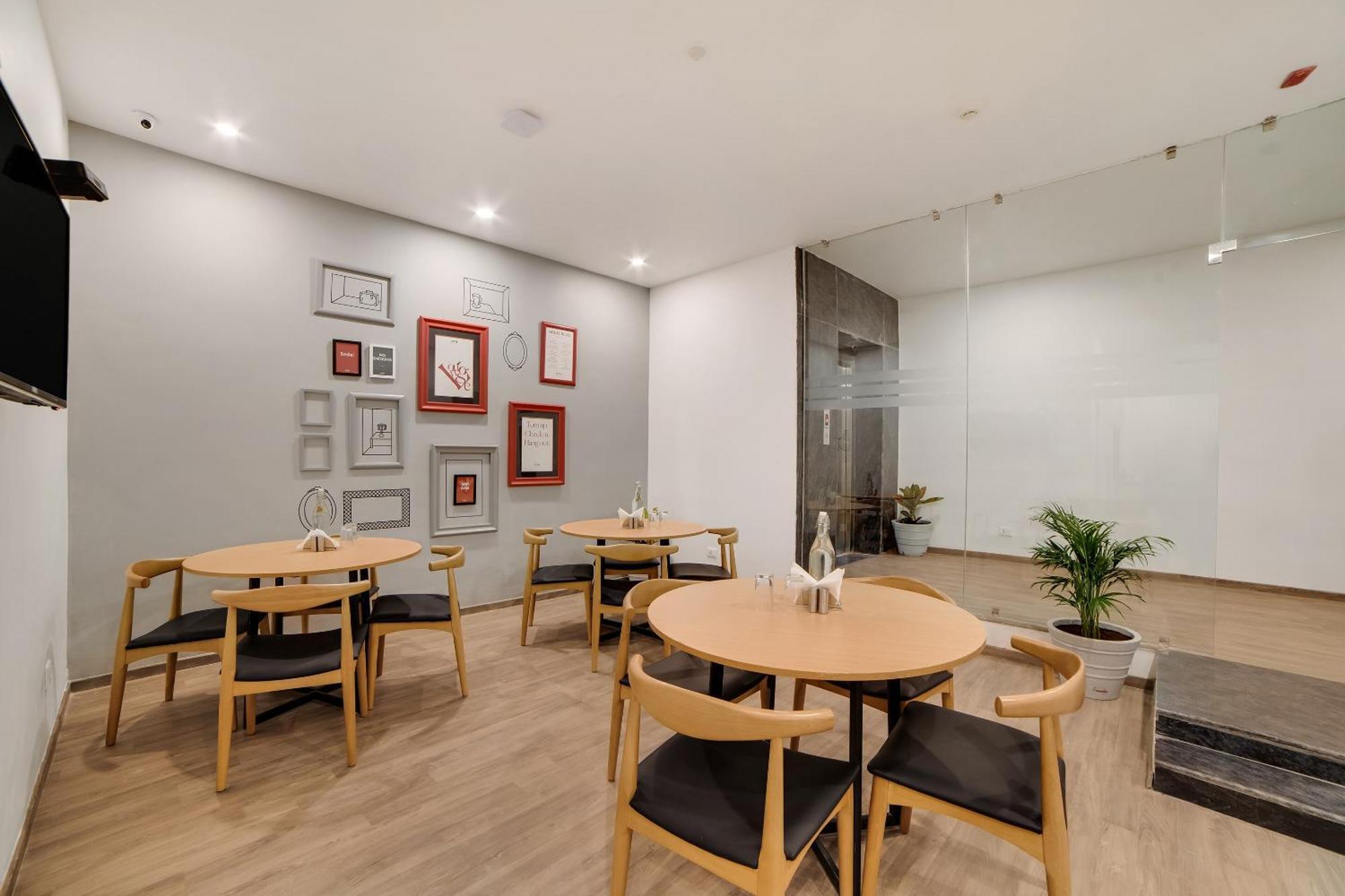 Hotel Townhouse Ss Aero Prime Shamshabad Exterior foto